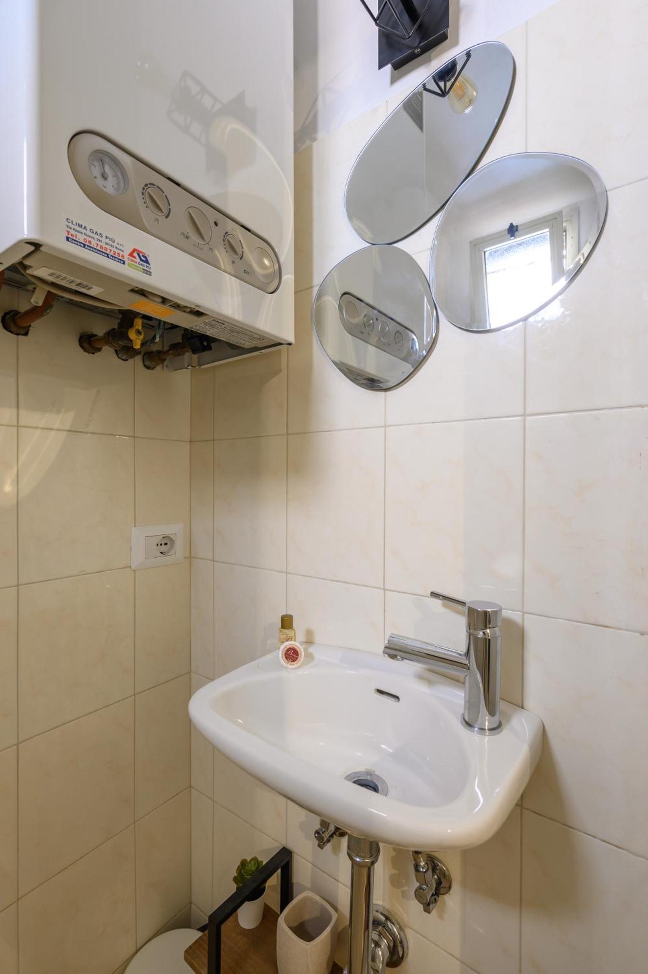 Hb Montebello Apartment Roma Exterior foto